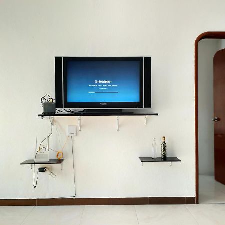 En El Centro De Cancun, Cerca Del Ado Apartment Exterior photo